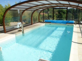 Quaint Holiday Home in Castelnaud la Chapelle